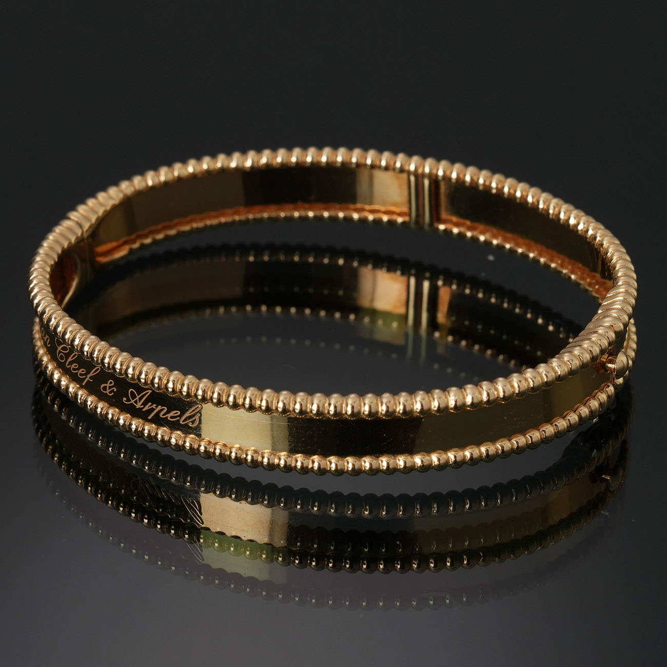 VAN CLEEF & ARPELS(USED)반클리프앤아펠 뻬를리 시그니처 브레이슬릿 #S